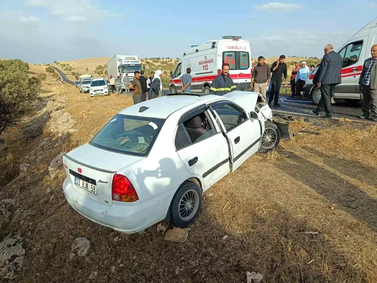 mardinde trafik kazasi 4 yarali gcqA5Hrr.jpg