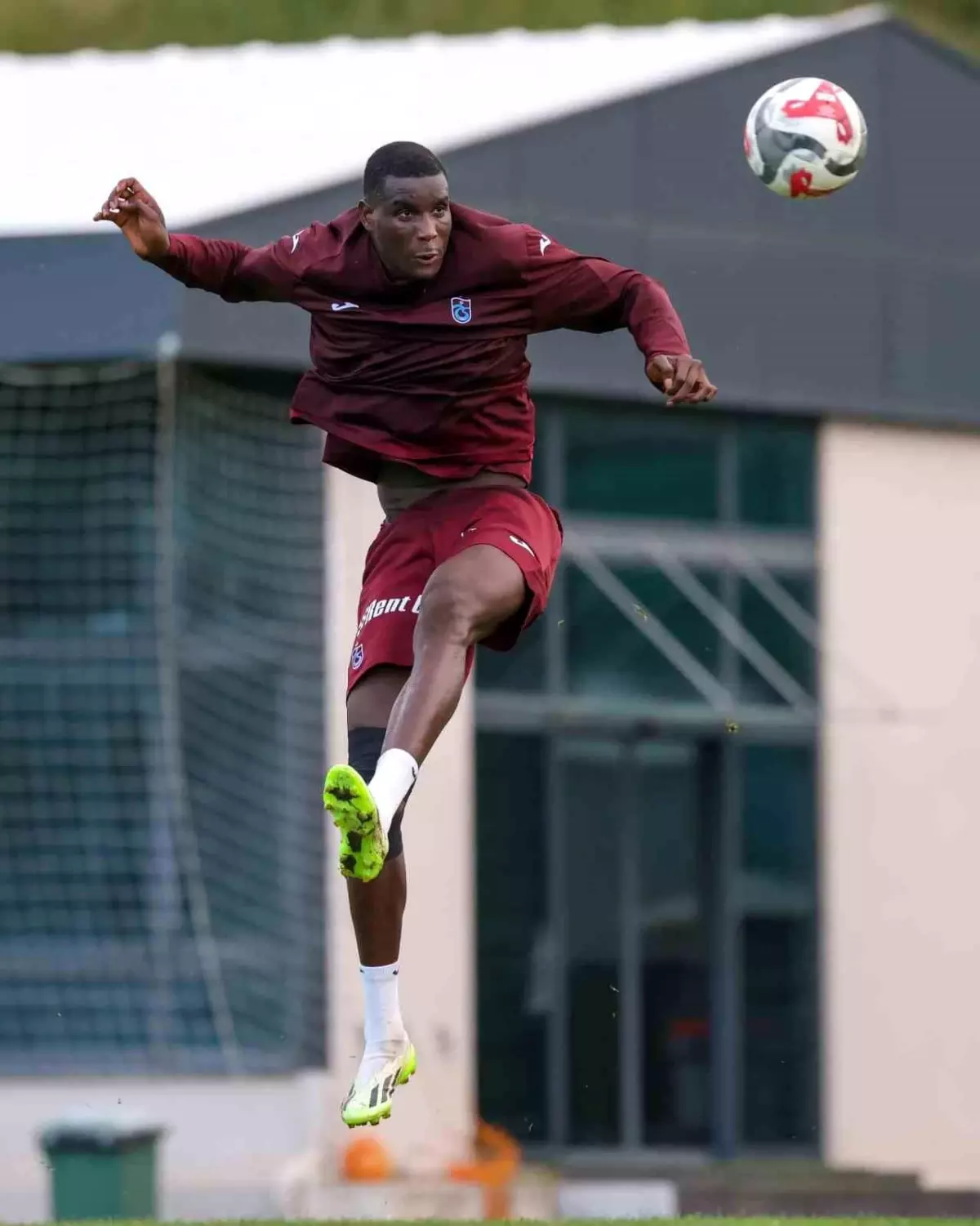 trabzonspor kafa gollerinde zirvede kxtMTe2C.jpg