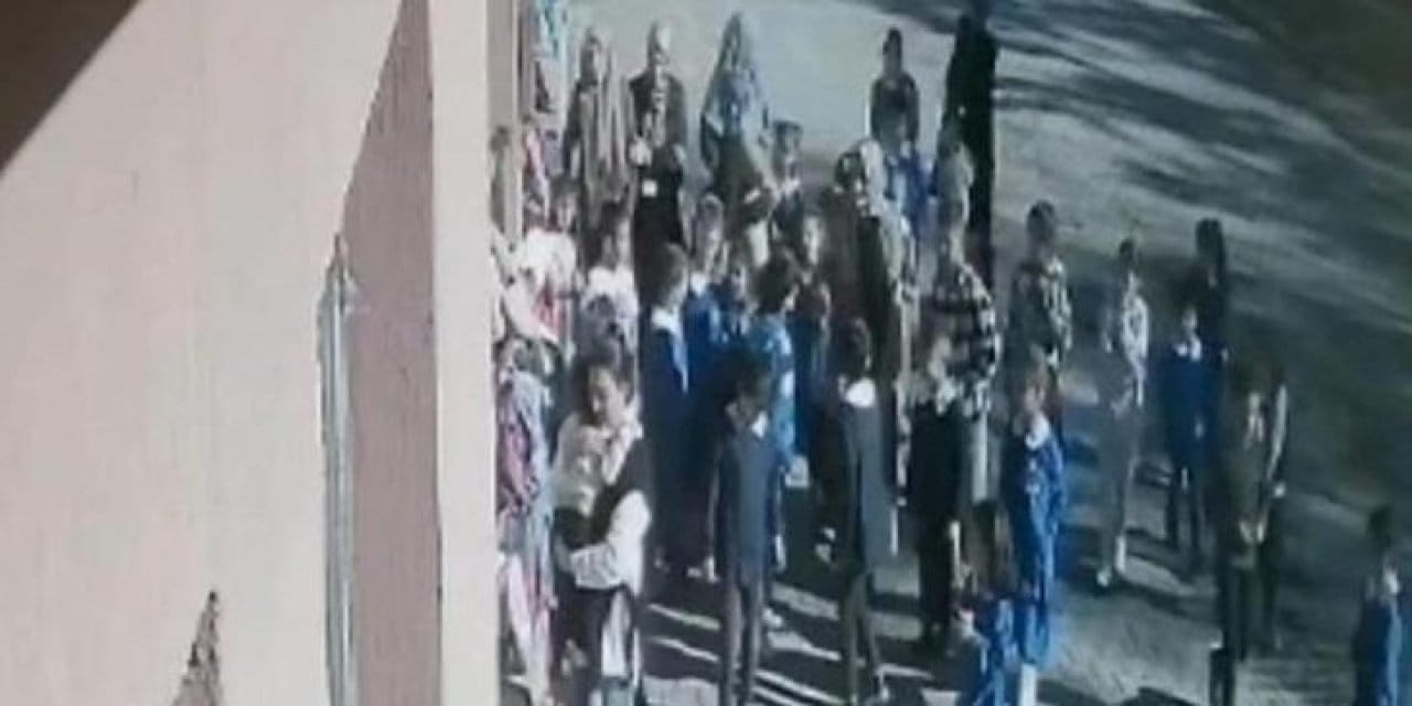 ogretmenlerden 3 yasindaki cocugun hayatini kurtaran hamle iDesC3GQ.jpg