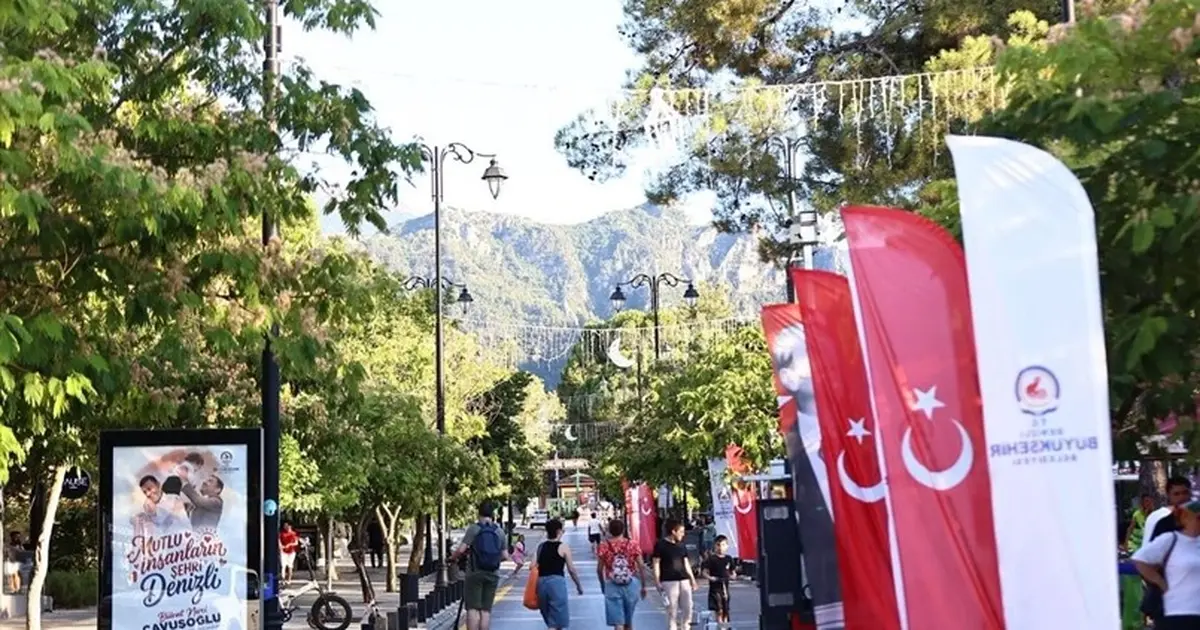 Denizli camlik bulvarinda keyifli pazar 9JyhGAfW